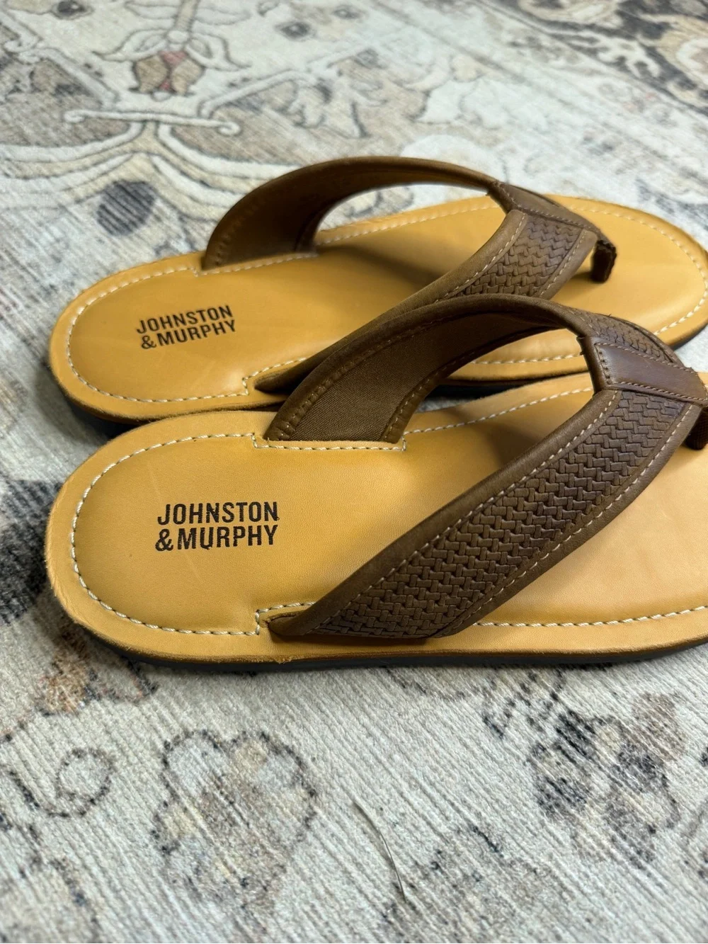 Johnston & Murphy Boys Brown Leather Flip Flop Sandals